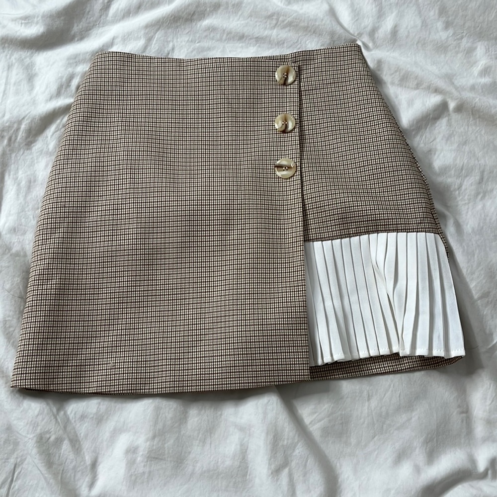 Chicwish Houndstooth Flap Skirt Follow My Steps